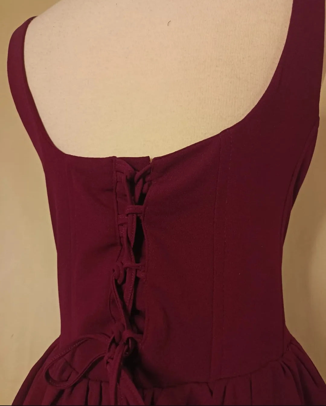 Corset dress in burgundy